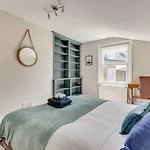 Balham Near Tube Victorian House 4 Bedrooms 9 Beds