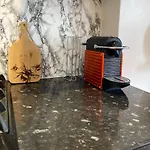 New Stylish Fulham Apartment - 2 Bed
