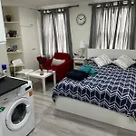 Guest And Rest 7