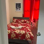 Small Cosy 2 Room Flat With 2 Double Beds