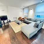 Super Luxuries Flat