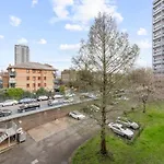 4 Bedroom Hyde Park Superior Suite-London Getaway
