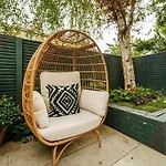 2 Bedroom Garden Flat