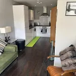 Lovely Retreat In The Heart Of Clapham