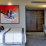 Grange Tower Bridge Hotel