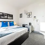 The Buross - Aldgate