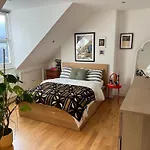 2 Bedroom Top Floor Flat, West Dulwich Free Street Parking