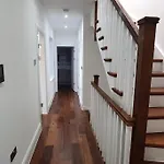 Modern Majesty 3 Bed 3 Bath House In London