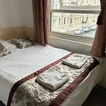 Earls Court Hotel