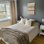 3 Bedroom House 2 Stops From London Bridge