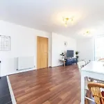 Charming 2 Bed Flat Near Greenwich