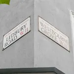 Spectacular Flat Located In Prime Notting Hill