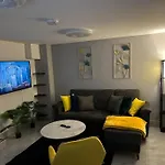 Stylish Entire 2Bed Apartment