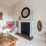 Charming Apartment In Chelsea