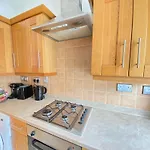 Stunning 1-Bed Apartment In London