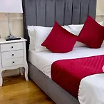 Classic Hyde Park Hotel