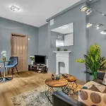 Mysquare One Bed Lower Floor Flat Near Oxford Street