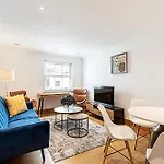 Elegant And Cosy Family Apartment In Marylebone