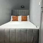 Kingcross 3 Bedroom Flat, 3Mins To Euston