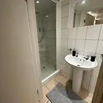 One Bedroom Flat Near Tube And Wembley Stadium
