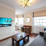 Camden\'S Luxurious Urban Escape