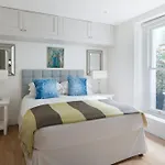Holland Park 2 Bed