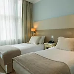 London Bridge Hotel