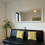 Old Street 1-Bedroom Entire Apartment Central London
