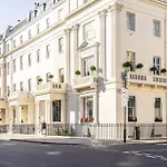 3 Bedroom Apartment With Private Terrace In Pimlico, Westminster, Victoria