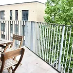 2 Bed Apartment In Southwark