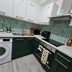 Central London, Private Room