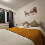 London E14 Stay