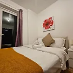 London E14 Stay