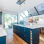 4 Bedroom Newly Renovated Home
