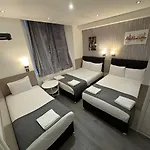 Tony\'S House Hotel
