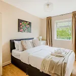 Charming 2Br Apartment With Communal Garden In Acton