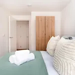 Bnbnova - Fitzrovia & Soho - 2Br With Balcony