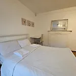 Rooms Near Canary Wharf