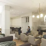Mayflower Hotel & Apartments