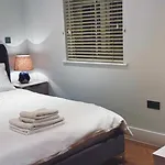 Chic Central London Apart In Soho Mayfair
