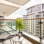 Italian Elegance In Riverside Battersea