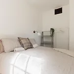 Zone 2 Central Cosy Apartment