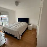 Bright And Cosy Gem In Fulham