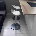 Newly Renovated - 70M2 Modern & Cosy - Balcony