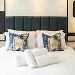 Stylish 3Bd Flat In Prime Covent Garden Location