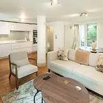 Stylish 3Bd Flat In Prime Covent Garden Location