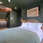The Carlton Tavern Hotel