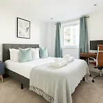 Wonderful Flat In Wandsworth Town