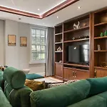 Luxe - Hyde Park - 2Bed 3Bath A/C + Lift
