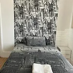 Comfy Rooms. Shared East London Homestay.